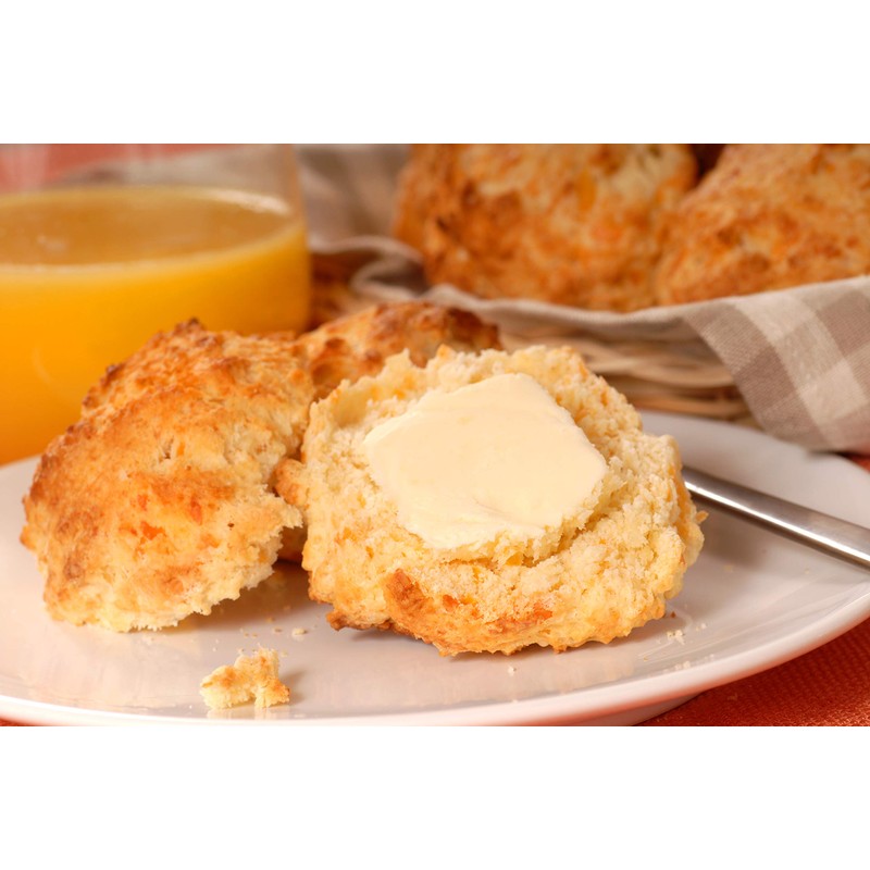 Southern Biscuits and Peppered Gravy