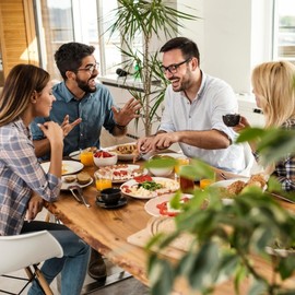 HOFMEISTER® Schneidebrett mit Saftrille aus Holz, 25 cm, schont hochwertige Klingen, verrutscht nicht, antibakterielle Eigenschaften