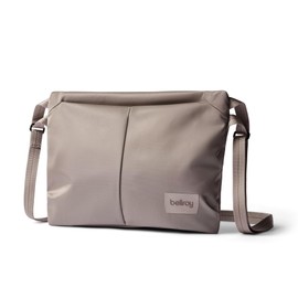 Bellroy Laneway Sacoche (vielseitige, flache Umhängetasche, schlanke Reisetasche für Reisepässe, Telefon und andere Kleinigkeiten) - Fawn