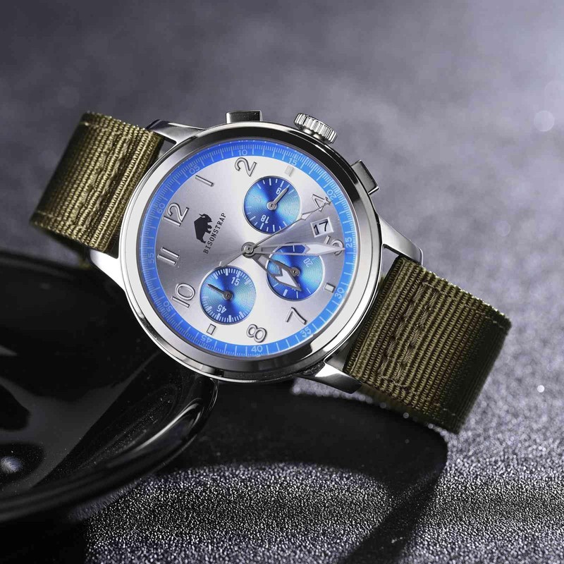 [BISONSTRAP] ナイロン時計バンド ツーピース・ミリタリー腕時計バンド ブラッシュド尾錠 Quick Release 20mm・アーミーグリーン（シルバーバックル） 交換ベルト