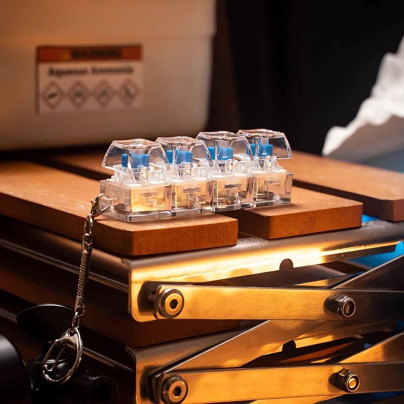 Stress-relieving toy mechanical keyboard, crystal keycaps with LED lights, transparent