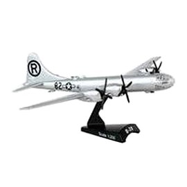 Daron Worldwide Trading B-29 Superfortress Enola Gay Vehicle (1:200 Scale) , White