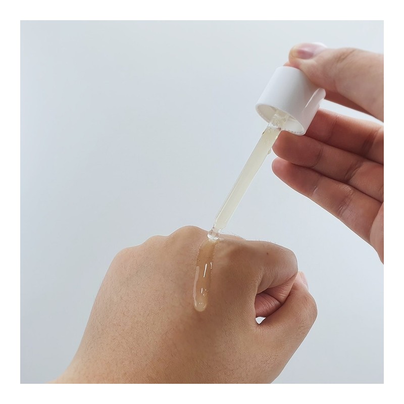 Whitening + Moisturizing First All-in-One Radiance Ampoule 30ml - 1
