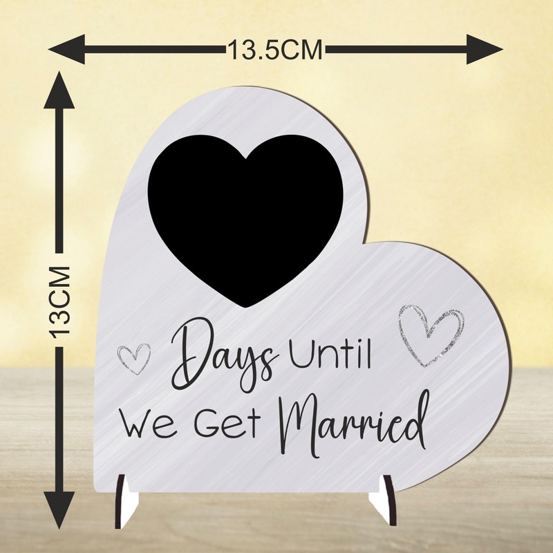 Pixie's Gifts Wedding Countdown Heart Plaque on Stands - Chalkboard