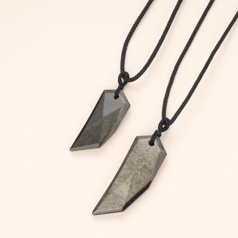 coai Partner Necklace Pointed Pendant Made of Gemstone., Non-metal