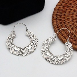 Unbranded Elegant Silver Plated Hoop Earrings Hollow Pattern Heart Shape Earring For Women