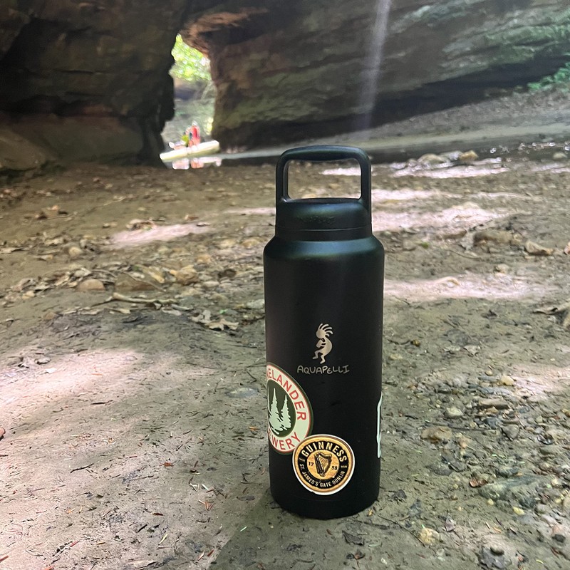 Aquapelli Vacuum Insulated Water Bottle, 34 ounces, Midnight Black