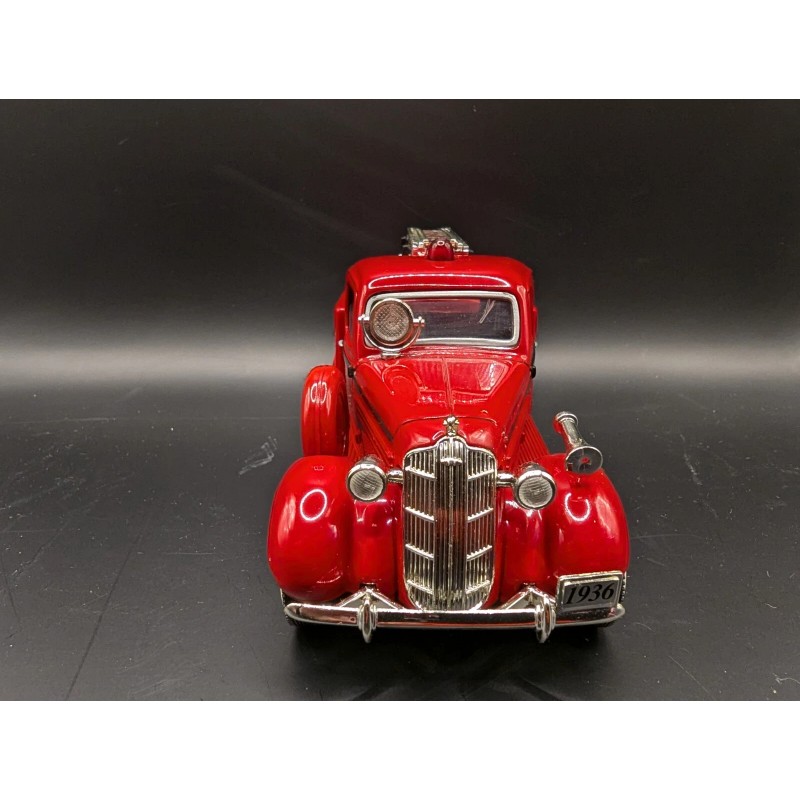 Liberty Classics Diecast 1936 Dodge Fire Pumper Engine #4 Bank