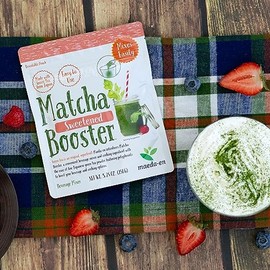 MAEDA-EN Té Verde En Polvo Matcha Booster, Endulzado, 80 G, Origen Japonés, Bolsa Resellable Para Batidos Con Leche Y Repostería (27142, 1 Unidad)    