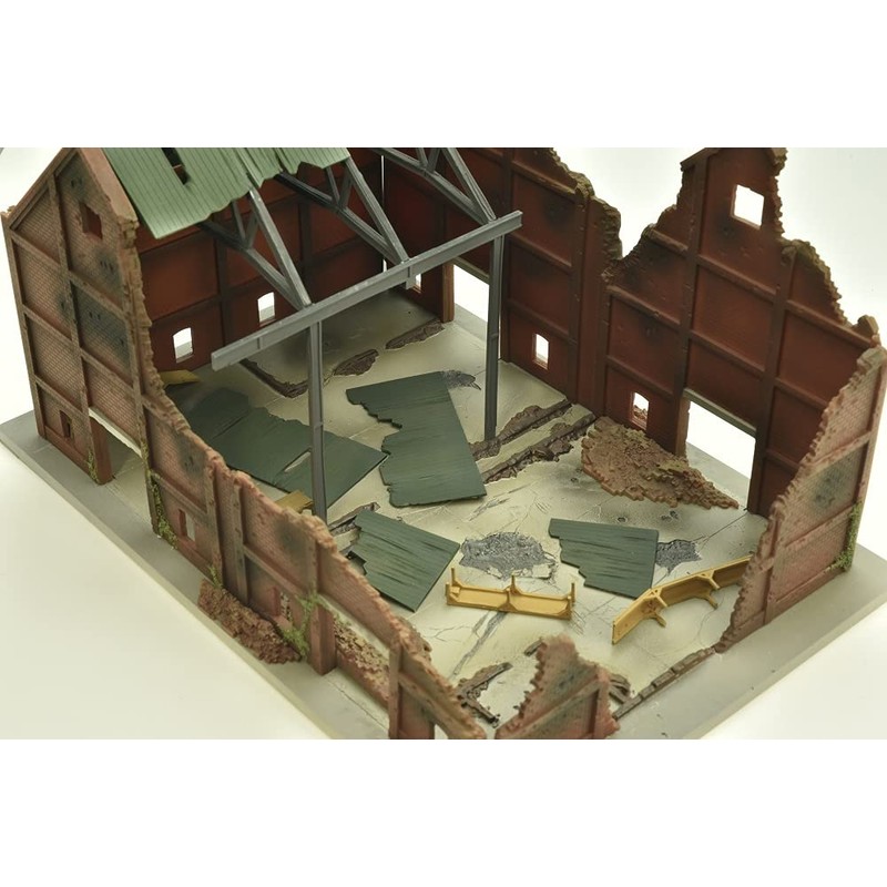 Tomytec 313779 1/144 Diocolle Combat Series DCM12 Distressed Warehouse, Painted