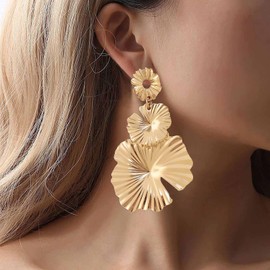 Cimenexe Bohemian Flower Petal Dangle Earrings Gold Metal Leaf Drop Earrings Exaggerated Lotus Leaf Earrings Textured Flower Leaf Stud Earrings Jewelry for Women