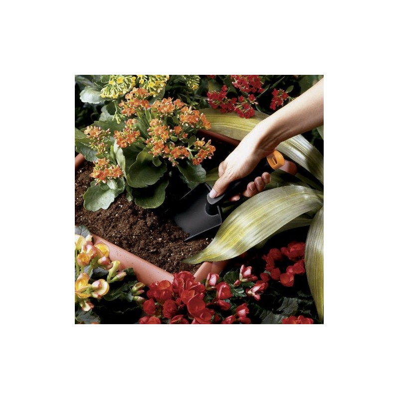 Fiskars Hand Trowel - Fiber Composite Gardening Hand Tool with