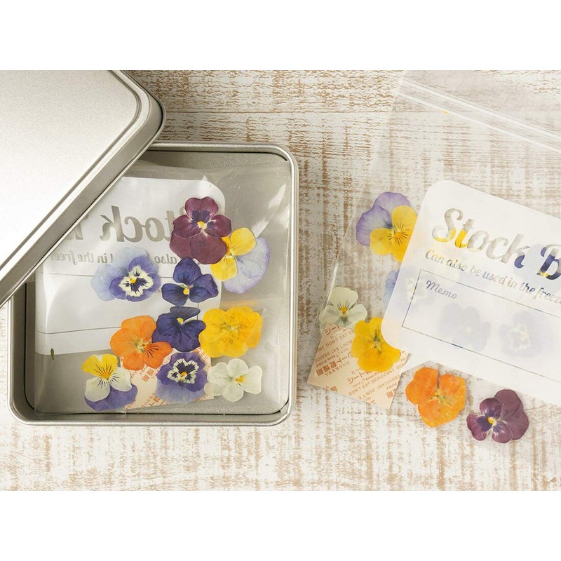10 Dried Edible Flowers (White)