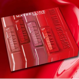 Maybelline New York - Exclusive Set of 4 Liquid Lipsticks Long Lasting Superstay Vinyl Ink - Colours: Red Hot (25)/Koy (20)/Peachy (15)/Wicked (50)