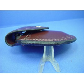 Custom -Made Leather Sheath for the Leatherman Wave Multi-tool.The Sheath Is Made Out of 10 Ounce Water Buffalo Hide Leather. The Sheath Has a Tooled Border and Dyed Dark Brown. The Sheath Can Be Worn on the Right or Left Hand Side Has a Snap to Secure t