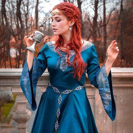 L'VOW Renaissance Silver Bead Western Chain Belt Medieval Jeweled Waist Chain Belt for Women Dresses(Blue)