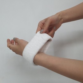 Facial Cleansing Wristbands for Face and Hand Washing - White (2-Piece Set) Wrist Cleansing Band 6ea