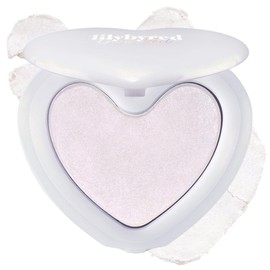 lilybyred Luv Beam Glow Veil | Korean Heart-Shaped Highlighter, Illuminating Shimmer, Radiant Glow, Silky Powder Texture, Buildable & Blendable, Lightweight & Long-Lasting, 0.11 oz. (01 Dreamy Beam)