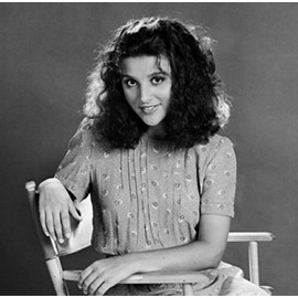 Julia Louis Dreyfus 18X24 Poster New! Rare! #BHG659961