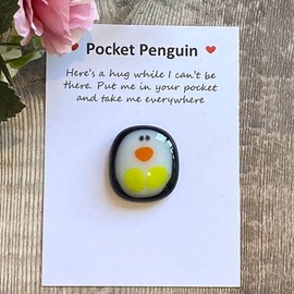 Qitiieli A Little Pocket Penguin Hug, Mini Cute Animal Decoration Pocket Hug Penguin Stress Relief Toy, Special Encourage Birthday Wedding Party 2023 Christmas Penguin Gift Decoration