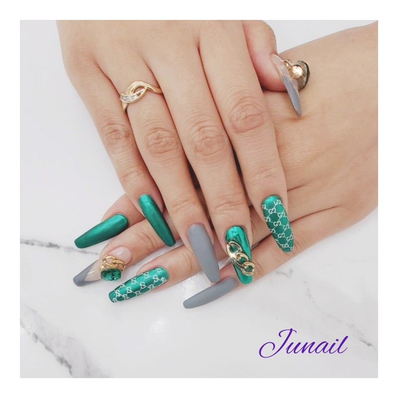 G Satin Green Handmade Nail Tips ✨ - Short Stiletto