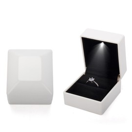 JYCMMFC Ring Box Square Shaped LED Light Engagement Ring Boxes Jewelry Gift Box for Proposal Wedding Valentine's Day Anniversary Christmas Mothers Thanksgiving Gift (Square White)