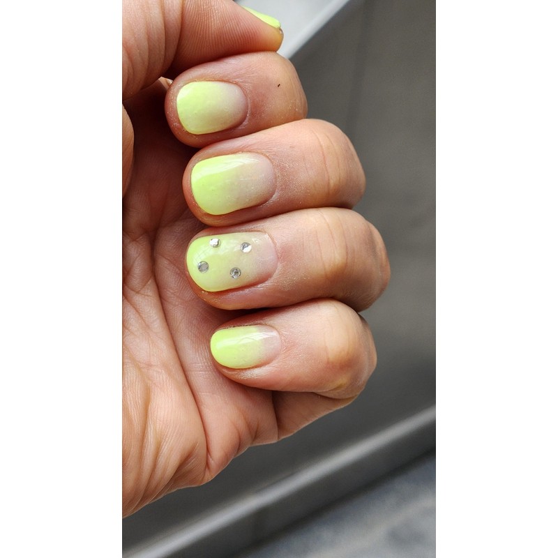 Dara Beauty July Art of the MonthGradient V-Cut Stone❣ -