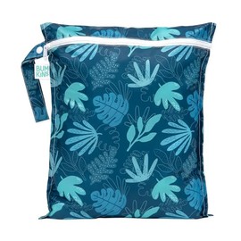Bumkins Bolsa impermeable, lavable, reutilizable para viajes, playa, alberca, carriola, pañales, ropa sucia del gimnasio, trajes de baño mojados, Bolsa húmeda, azul, (Blue Tropics), Wet Bag