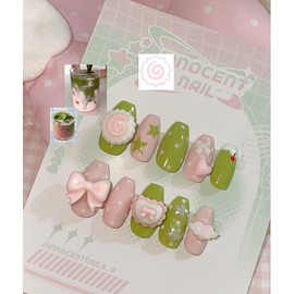 Matcha Strawberry Foam Handmade Nail Tips - Stiletto / 말차 스트로베리 폼 수제네일팁 - 스틸레토