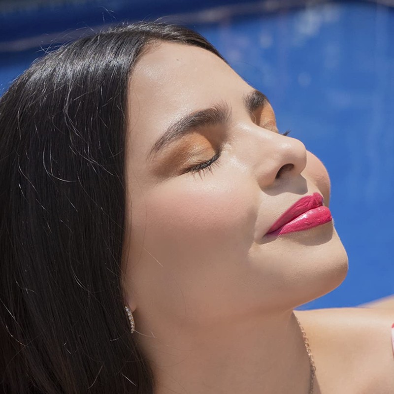Yuya - Republic Cosmetics Paleta de Rubores Tres Tonos "Besos