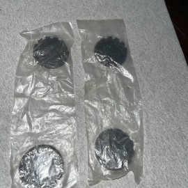 GMC 4 GMC Wheels Pop-In Center Cap Part# 88966047  Stock# 4113.