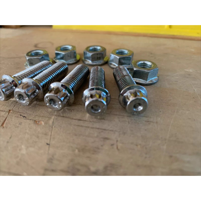 H.R.E. Assembly Wheel M8 X 125 3piece Wheel Chrome Bolts