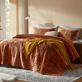 LEAONME Velvet Quilt California King-118''x106'', Lightweight Burnt Orange Velvet Comforter Set with 2 Pillow Shams, Soft Oversized Bedspread Coverlet Quilted Bedding Set for All Season