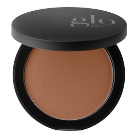 Glo Pressed Base Cocoa Light. Foundation