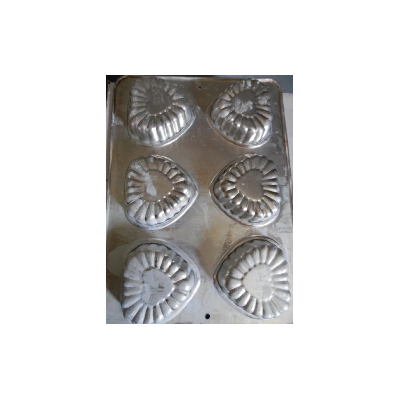 Wilton Embossed Heart Pan Molds, 2105-8255