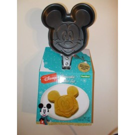 MICKEY MOUSE-Pancake Skillet Set - NEW with pancake mix.