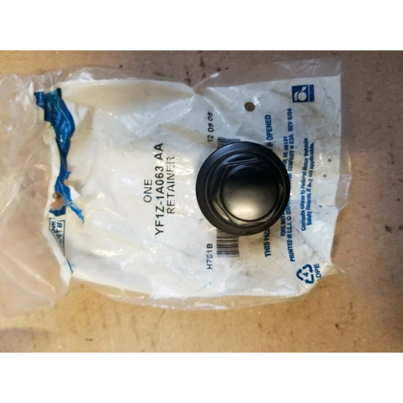 Ford NEW OEM WHEEL HUB CAP RETAINER 1990-2007 FORD LINCOLN