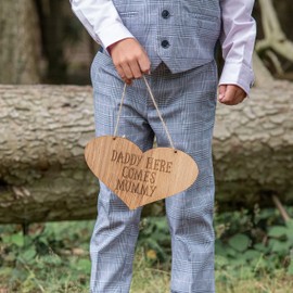 Daddy here comes mummy sign | plaque for wedding | flag | look our girl signs | your bride