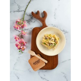 FOOGO Green 25 Disposable Palm Leaf Plates, 8"(20cm) Medium Round, Eco Friendly Biodegradable Compostable Plates, Like Wooden Plates, Bamboo Plates, Paper Plates for Hot Food, Picnic Party Plates