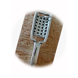 New Sterling Silver 3D 10x30mm Food Kitchen Rasp Zester Cheese Grater Slicer Charm CII2047SEE