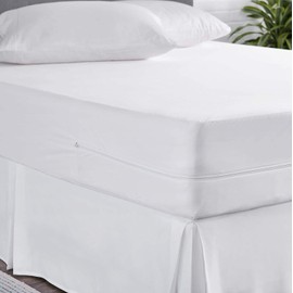 ComfortCare, Supersoft Hypo-allergenic Microfibre Fully Encased Mattress Protector, Single.
