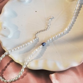 FloatingVie Freshwater Pearl Necklace for Women - Dainty Baroque Pearl Compass Pendant Necklace - Elegant Layered Pearl Jewelry