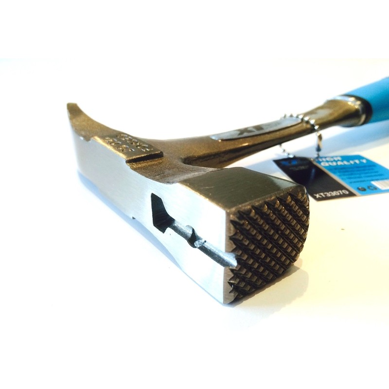 XTLINE Anti Vibration Magnetic Roofing Hammer 500 gr Solid one