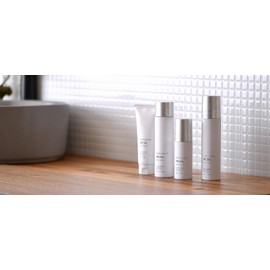  comoace MEN Clear Wash Face Wash Gentle Woody Scent (Atlas Cedar Bark   Bergamot   Lavender) 4.2 oz (120 g)