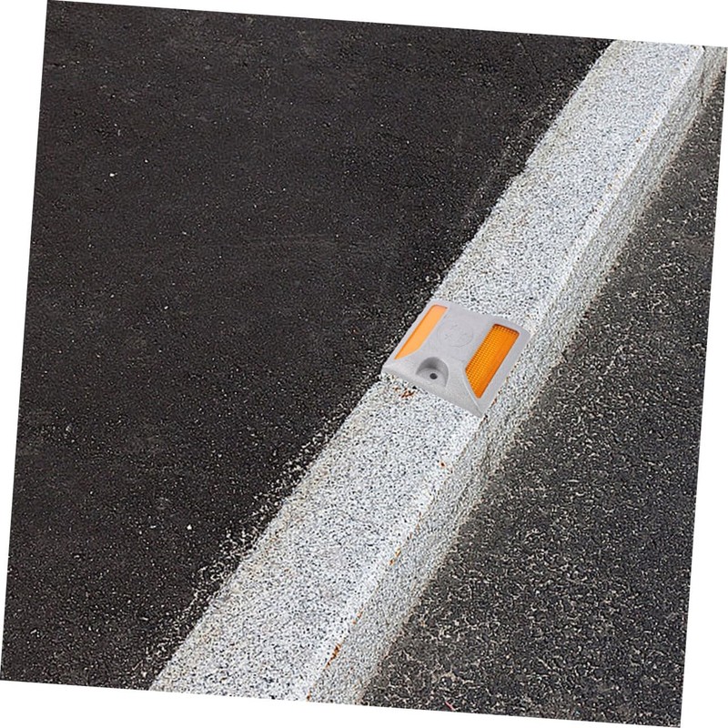 COHEALI 4pcs Reflective Driveway Markers Durable Aluminum Road Reflectors for