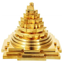 Generic Metal Meru Pyramid for Home and Office Feng Shui Products for North-West Entrance, Main Door, Kitchen, (Golden Color) Success and Good Luck (4 x 4 cm), Standard
