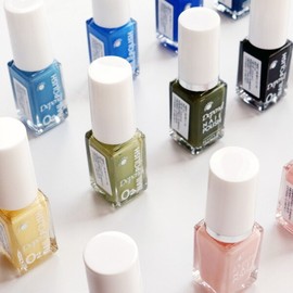 Defend quickly dry O2 Nail Color Polish 5ml 15 Color Nail Art Nail Art Material Self Nail Quickd / 디펜드 빨리 마르는 O2 네일컬러 폴리쉬 5ml 15색 네일아트 네일아트재료 셀프네일 퀵드