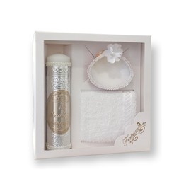 Kit Bautizo en Repujado Apl. "Mi Bautizo", Cirio, toalla y concha. (Blanco/plata)