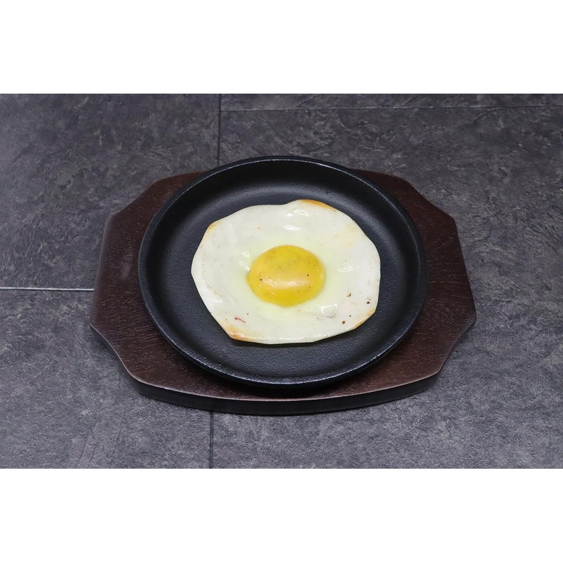 Asahi Steak Plate (with Wooden Base) Iron Casting, Round 5.9