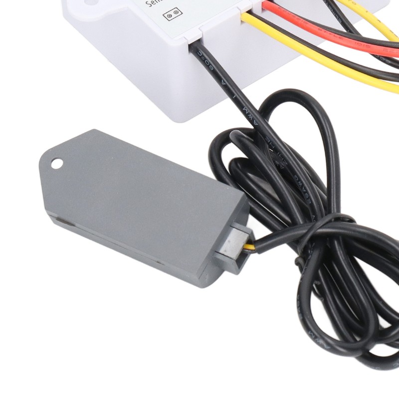 Digital Temperature Humidity Controller Intelligent Electronic Thermostat Switch 12V 220W